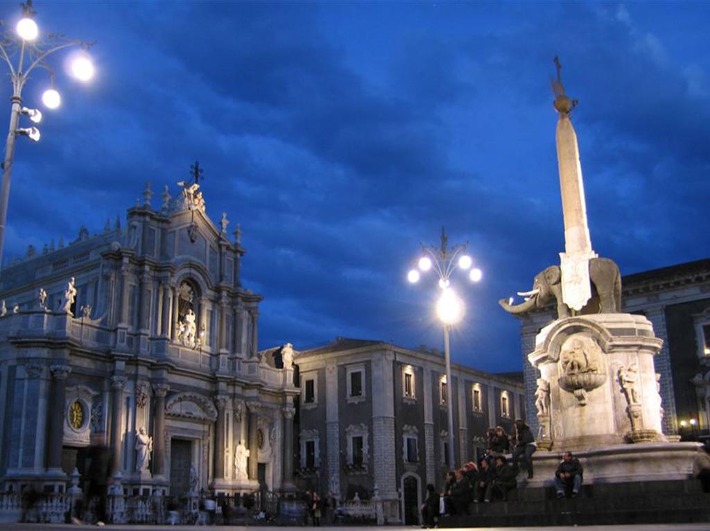 Your Home In Town Catania Exteriör bild