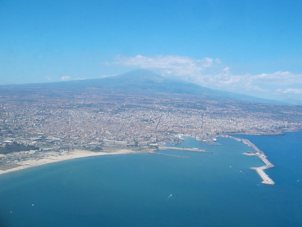Your Home In Town Catania Exteriör bild